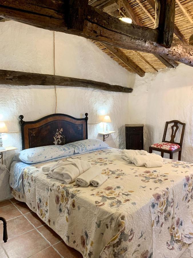 Sa Domu De Don Ninnu Bed Breakfast Gesturi Экстерьер фото